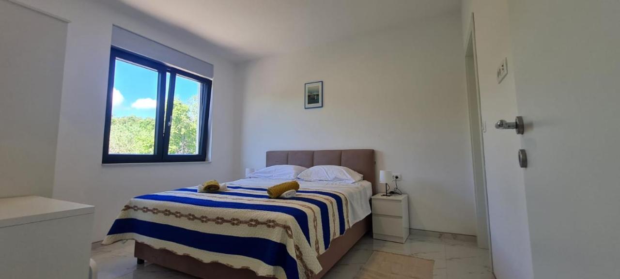 Apartmani Mariosa Vrbnik Esterno foto