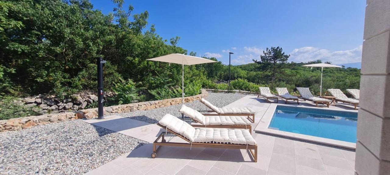 Apartmani Mariosa Vrbnik Esterno foto
