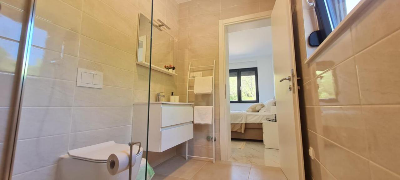 Apartmani Mariosa Vrbnik Esterno foto