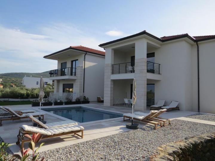 Apartmani Mariosa Vrbnik Esterno foto